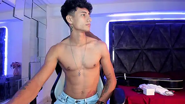 MaxiimoRomano_ webcam