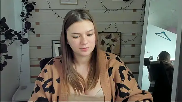 Josephine_Kiss webcam