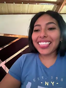 emmyjhonson07 webcam