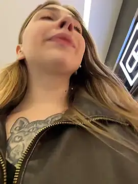 Sunny___Bunny live sex cam