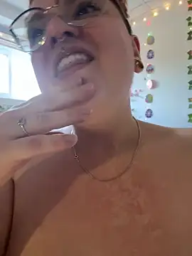 CurvesNChaos live sex cam