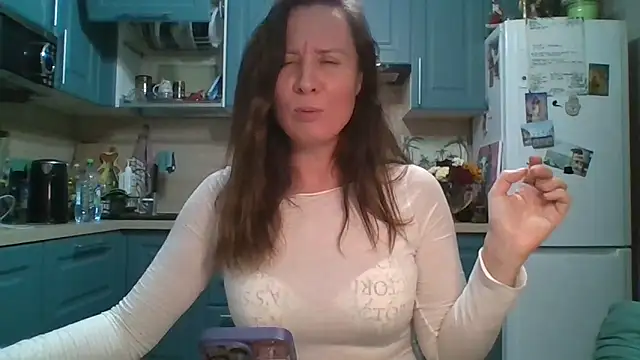 ALICAINWONDERLAND webcam