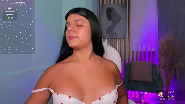 PauliinaBelle_ webcam