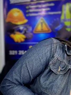 _Mia-Safety_Inspector webcam