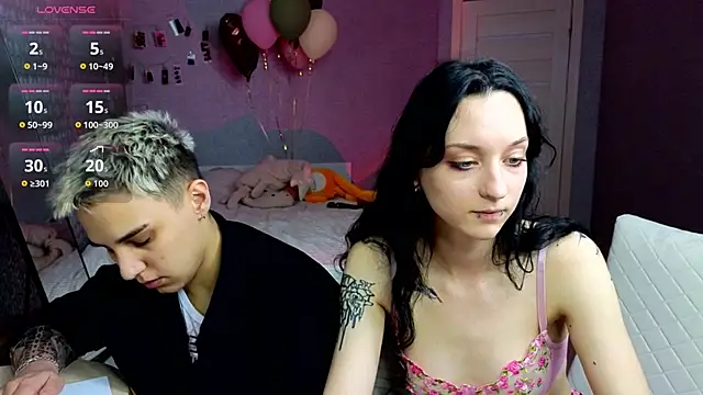 LuxuryLoverss webcam