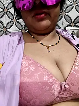 Gujju_bhabhi69 webcam