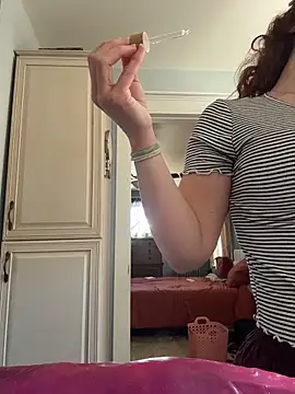 NataLee_vault webcam