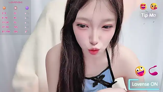 美女luckyuyu66在线直播