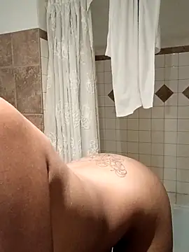 Jasmine_FullsShine webcam