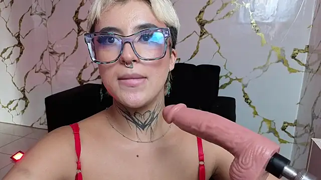 Rebeka-baker webcam