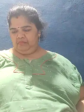 tamilthanushri webcam