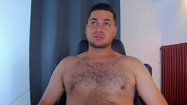 Max_hotlatin2 webcam