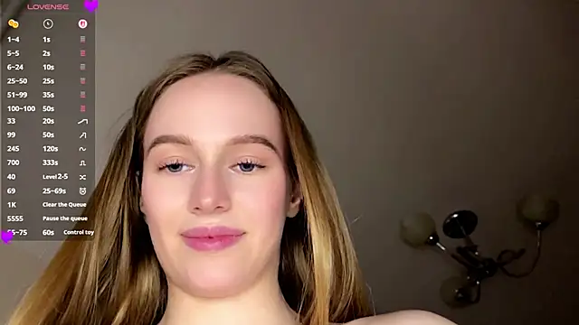 Viktoria_Vibes webcam