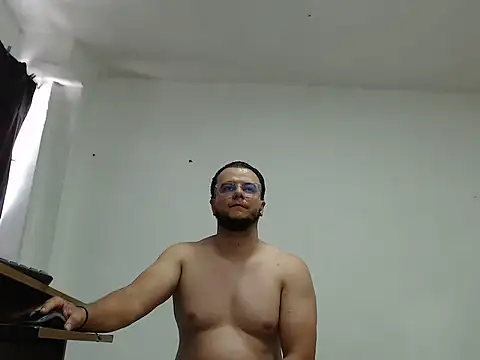 cloudsxxx - Cloudsxxx's free webcam - UK Sex Cams