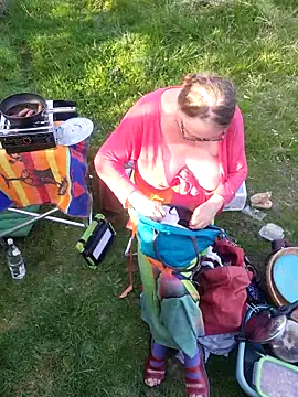 Webcam Model (Hot-Muci)  is live.Free join now!