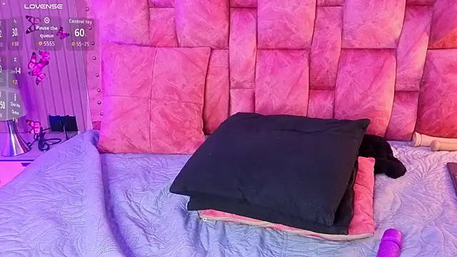 goldilockss15 Live Webcam on Stripchat