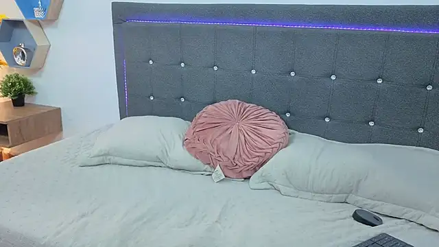 NatashaDiamond webcam