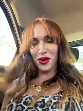 Irresistible24 webcam