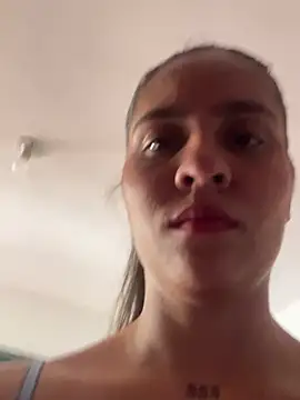 alisaa_jhons1 webcam