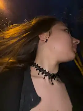 ICrazyOneIRL live sex cam