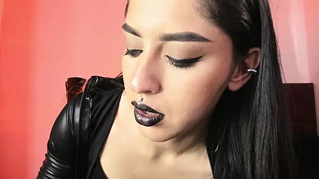 MistressVenena webcam