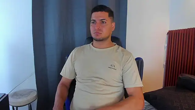 Max_hotlatin2 webcam