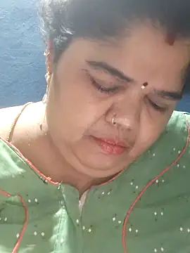 tamilthanushri webcam