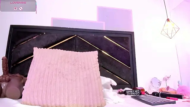 april_jones05 webcam