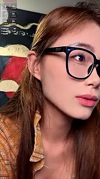 美女Cici250808在线直播