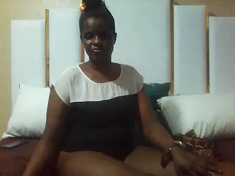 creamyhairy_puss webcam