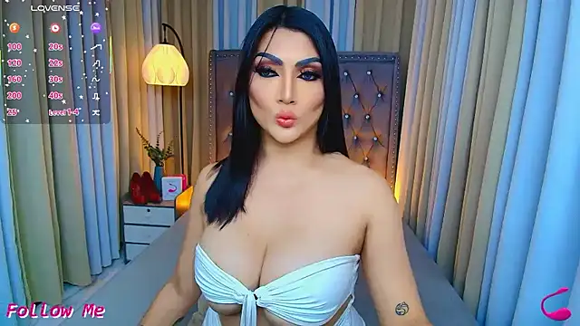 Laureen_Hilton webcam