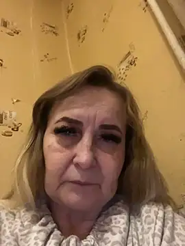 Irina2909@xh live sex cam