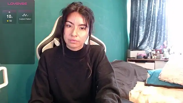 alice_middlee webcam