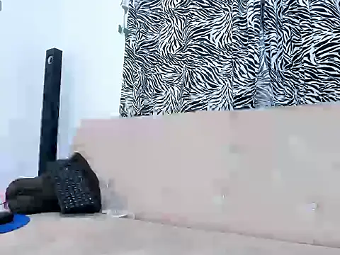 sweet_ruby_bigass webcam