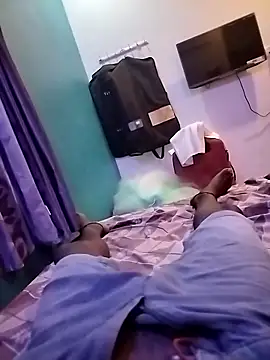 tamilpaiyan989 webcam