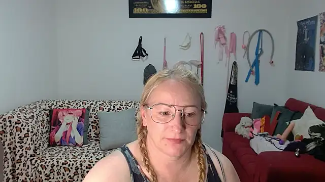 emperabigbootybigass webcam