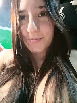 Webcam Model (Mysticdooll69)  is live.Free join now!