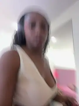 liatrainor - LiaTrainor's free webcam - UK Sex Cams