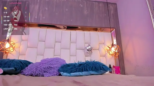 foxxy_doll (T teen) - 🧁striptease & oil ass🍑