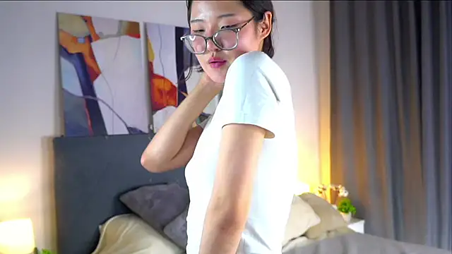 nellemihalko - NelleMihalko's free webcam - UK Sex Cams