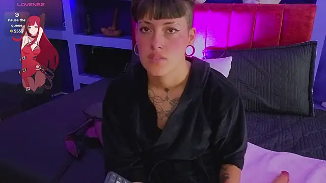 _sharlotte777 webcam