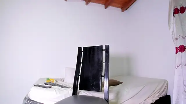 Charlotte_Melody webcam