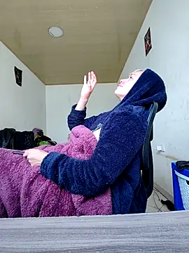 MARILYNMADELENAKOVANOVA webcam