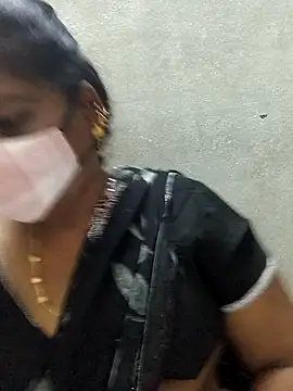 MaaliiiPonuTamil webcam