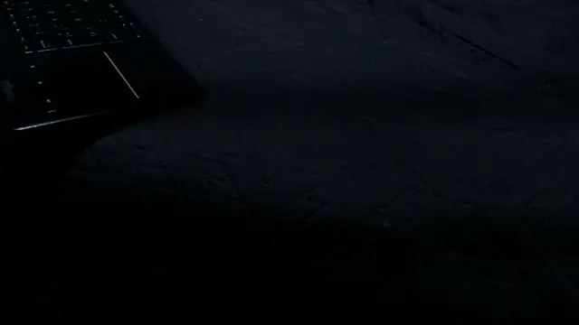 Radiant_Naomi webcam