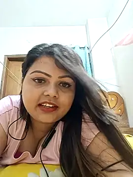 Webcam Model (blue-berry09)  is live.Free join now!