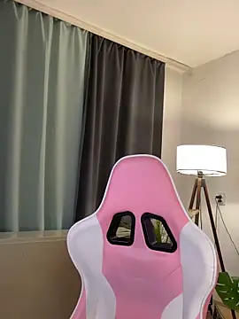 Webcam Model (MistressMommyKate)  is live.Free join now!