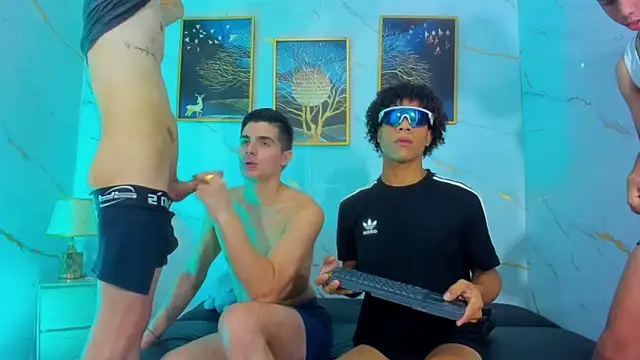 Spicy_guys webcam