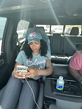 HaloRodeoLover2 live sex cam