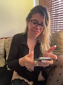 salomesweet13 webcam